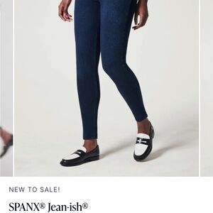 SPANX® Jean-ish®
Jean-ish Ankle Leggings